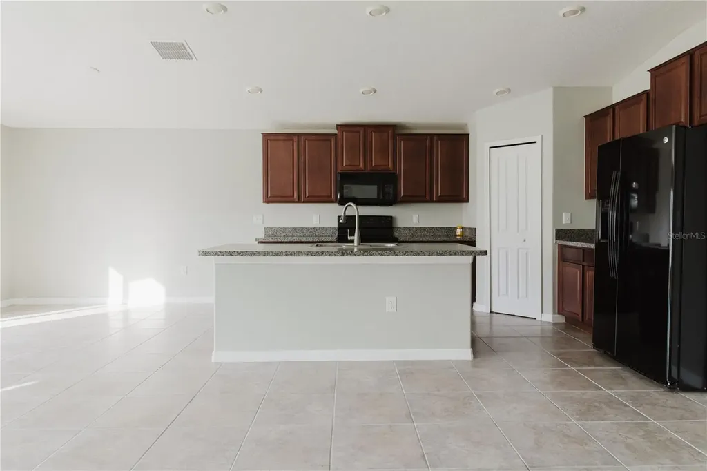 304 Cascade Bend Drive Ruskin FL 33570