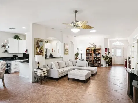 20500 Queen Alexandra Drive Leesburg FL 34748