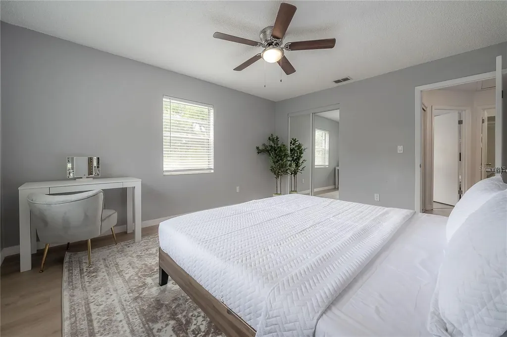 6908 S Macdill Avenue Tampa FL 33611