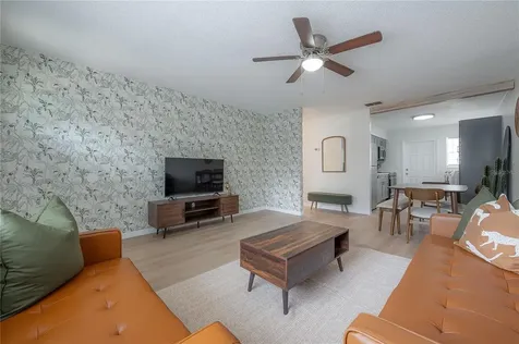 6908 S Macdill Avenue Tampa FL 33611