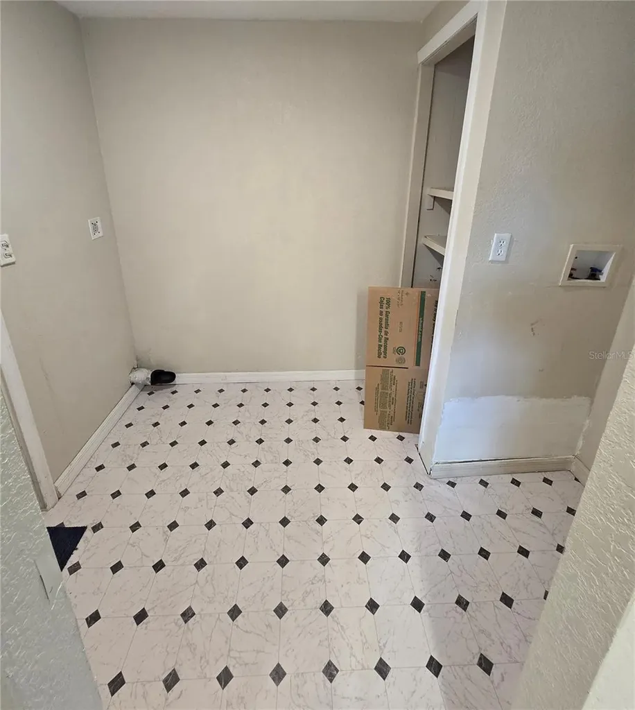 1634 Dolphin Drive St Cloud FL 34771