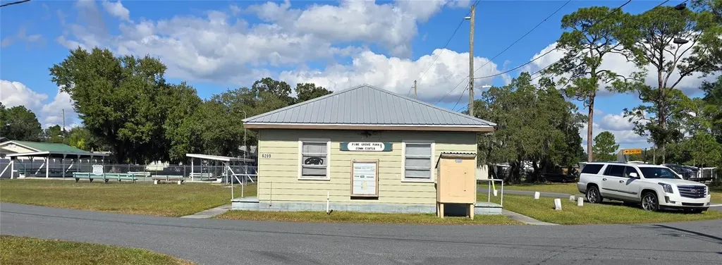 1634 Dolphin Drive St Cloud FL 34771