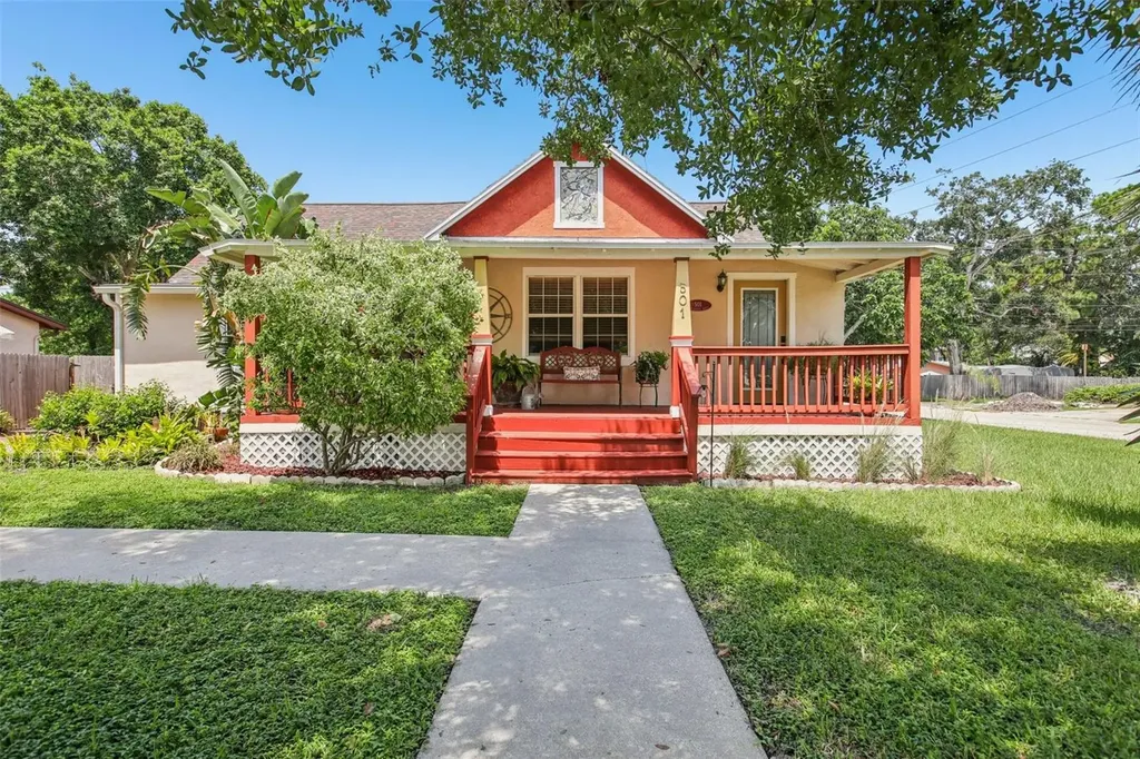 501 32nd Avenue N St Petersburg FL 33704