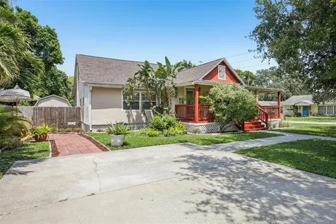 501 32nd Avenue N St Petersburg FL 33704
