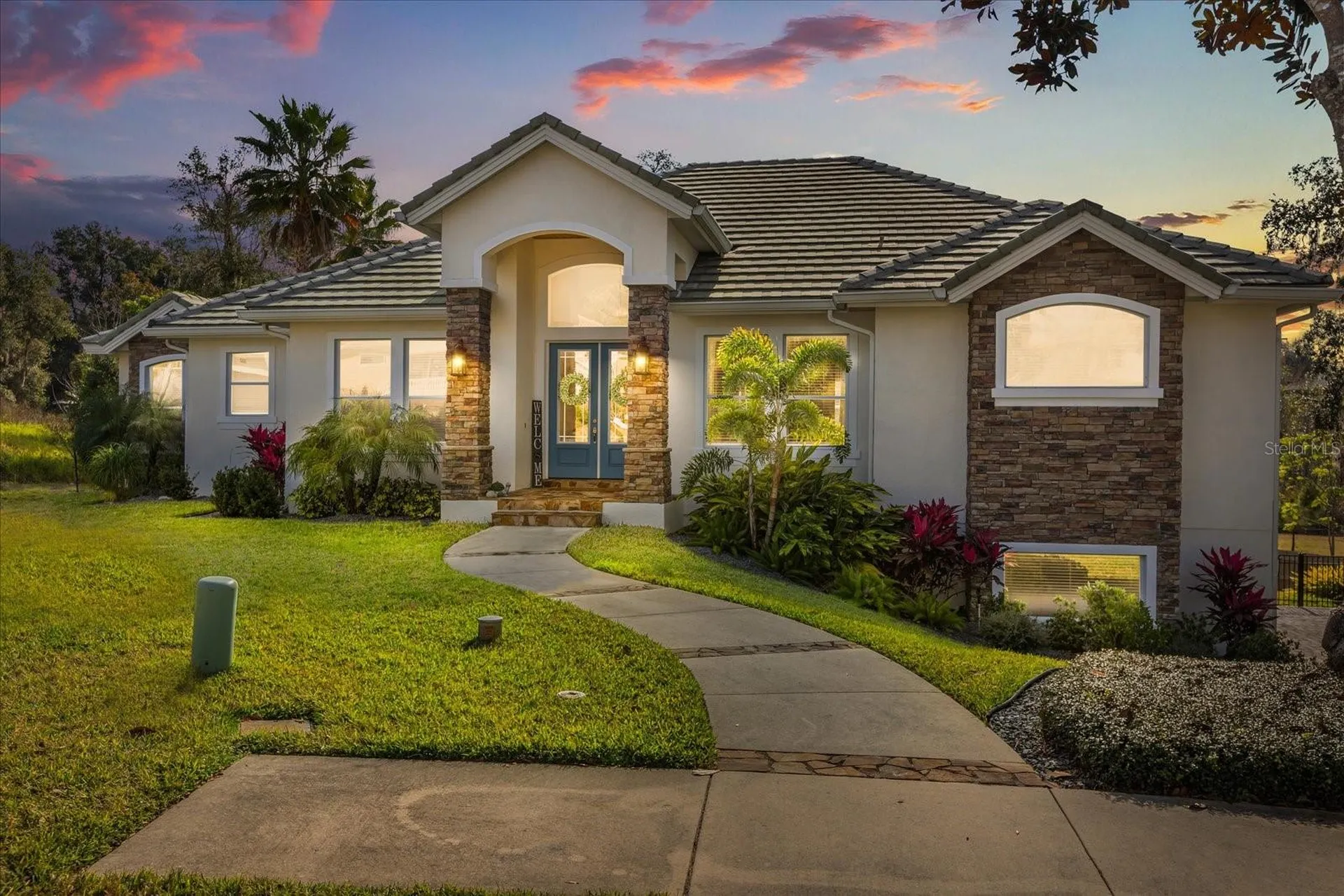 516 Sanctuary Golf Place Apopka FL 32712