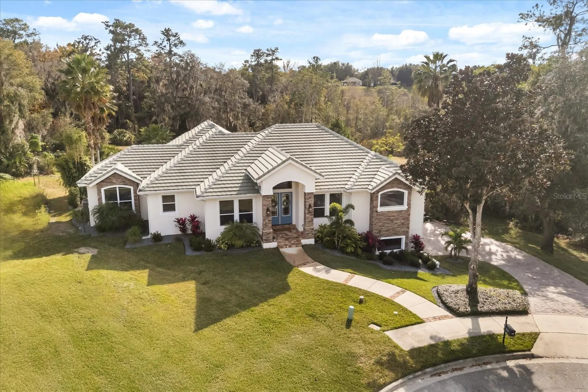 516 Sanctuary Golf Place Apopka FL 32712