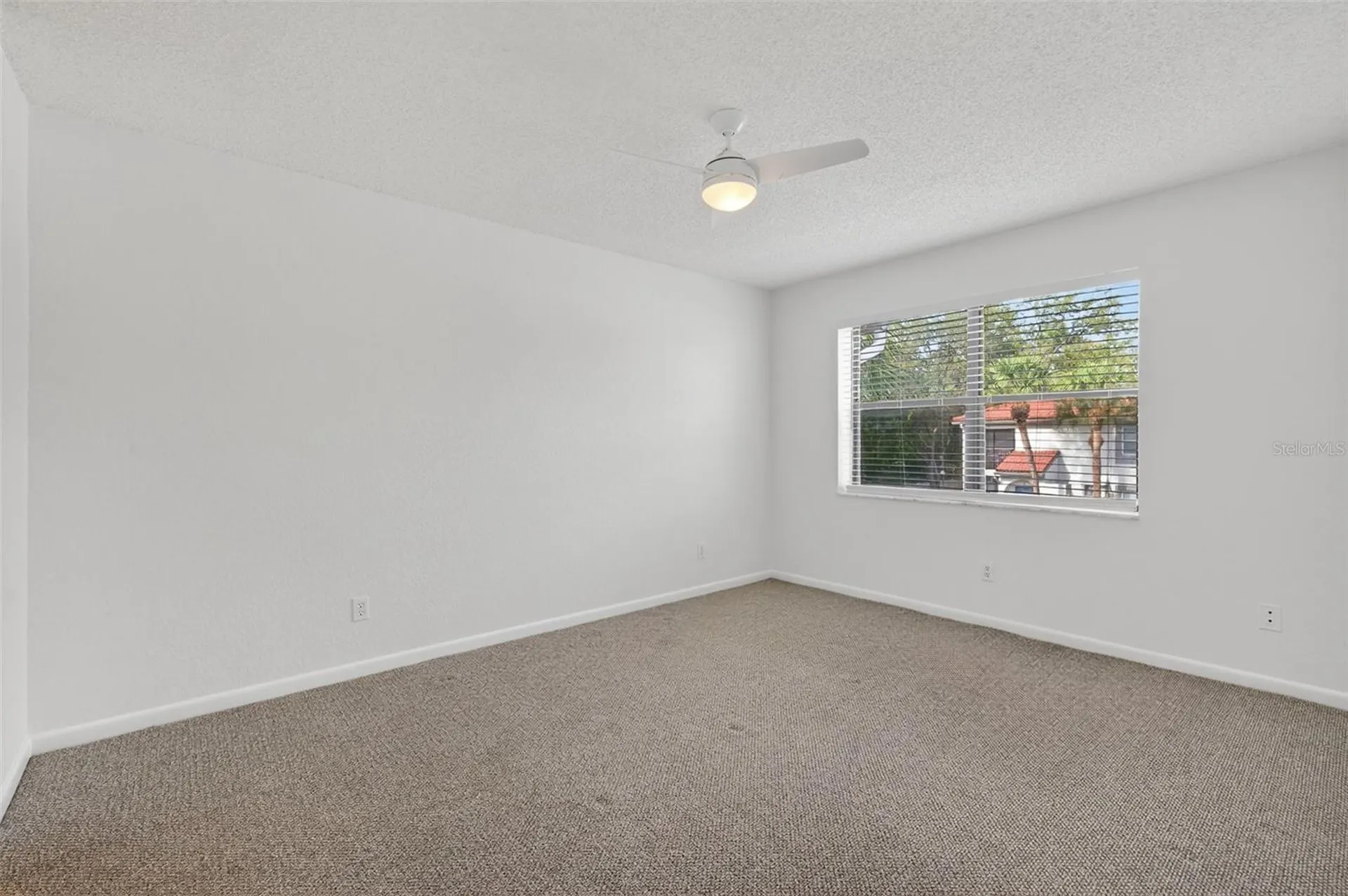484 Santa Cruz Place NE St Petersburg FL 33703