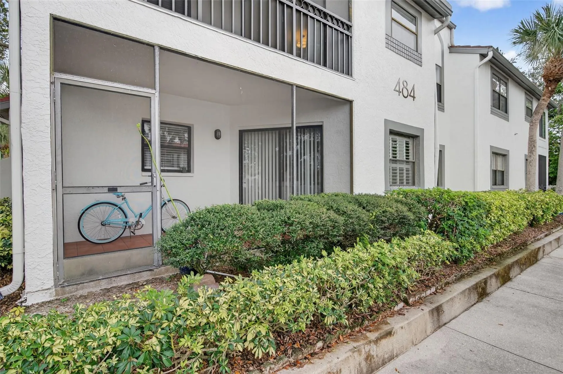 484 Santa Cruz Place NE St Petersburg FL 33703