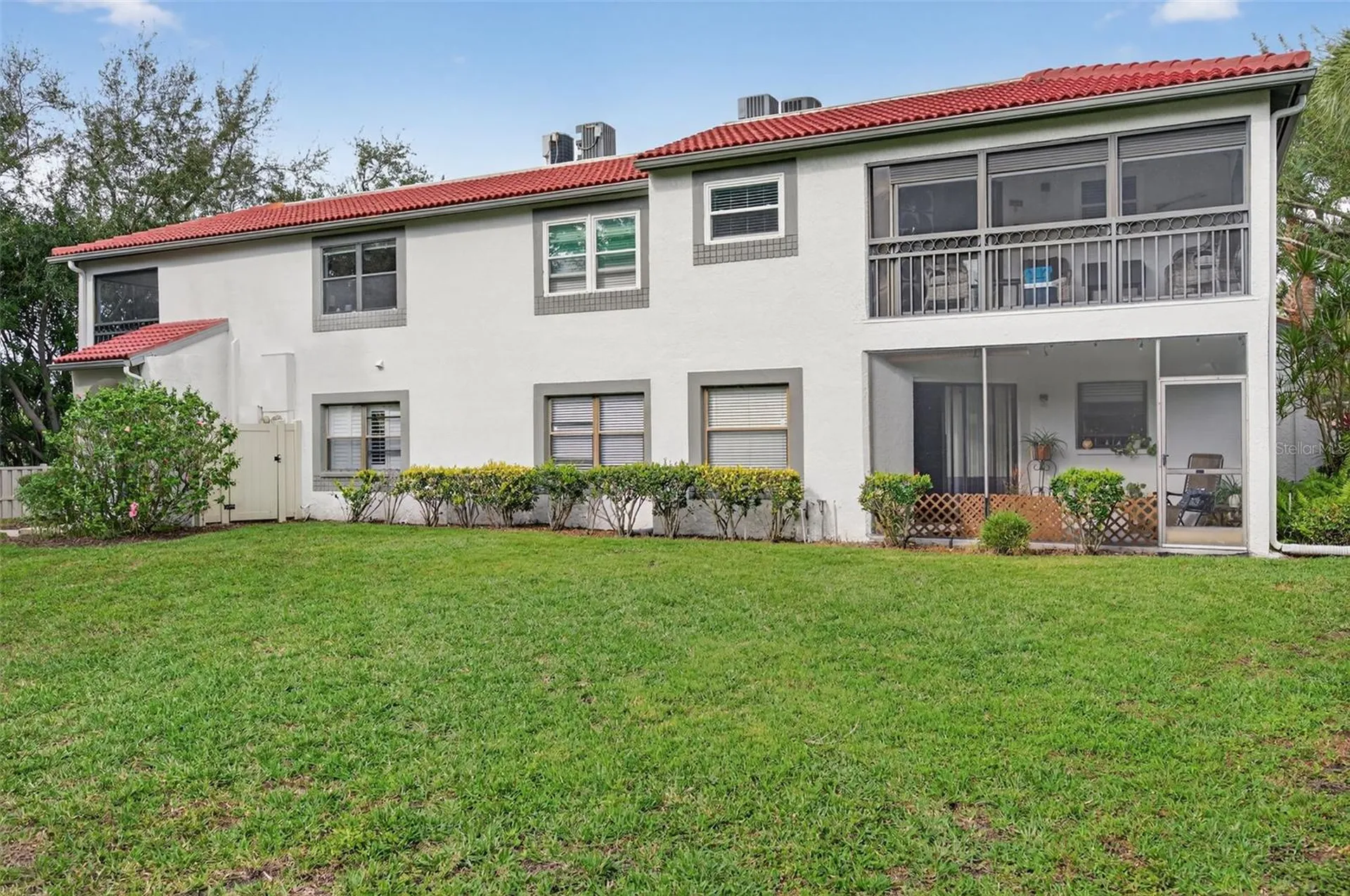 484 Santa Cruz Place NE St Petersburg FL 33703