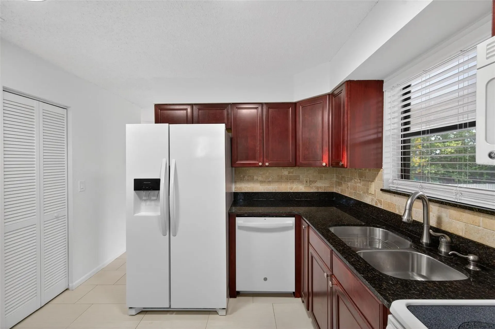 484 Santa Cruz Place NE St Petersburg FL 33703