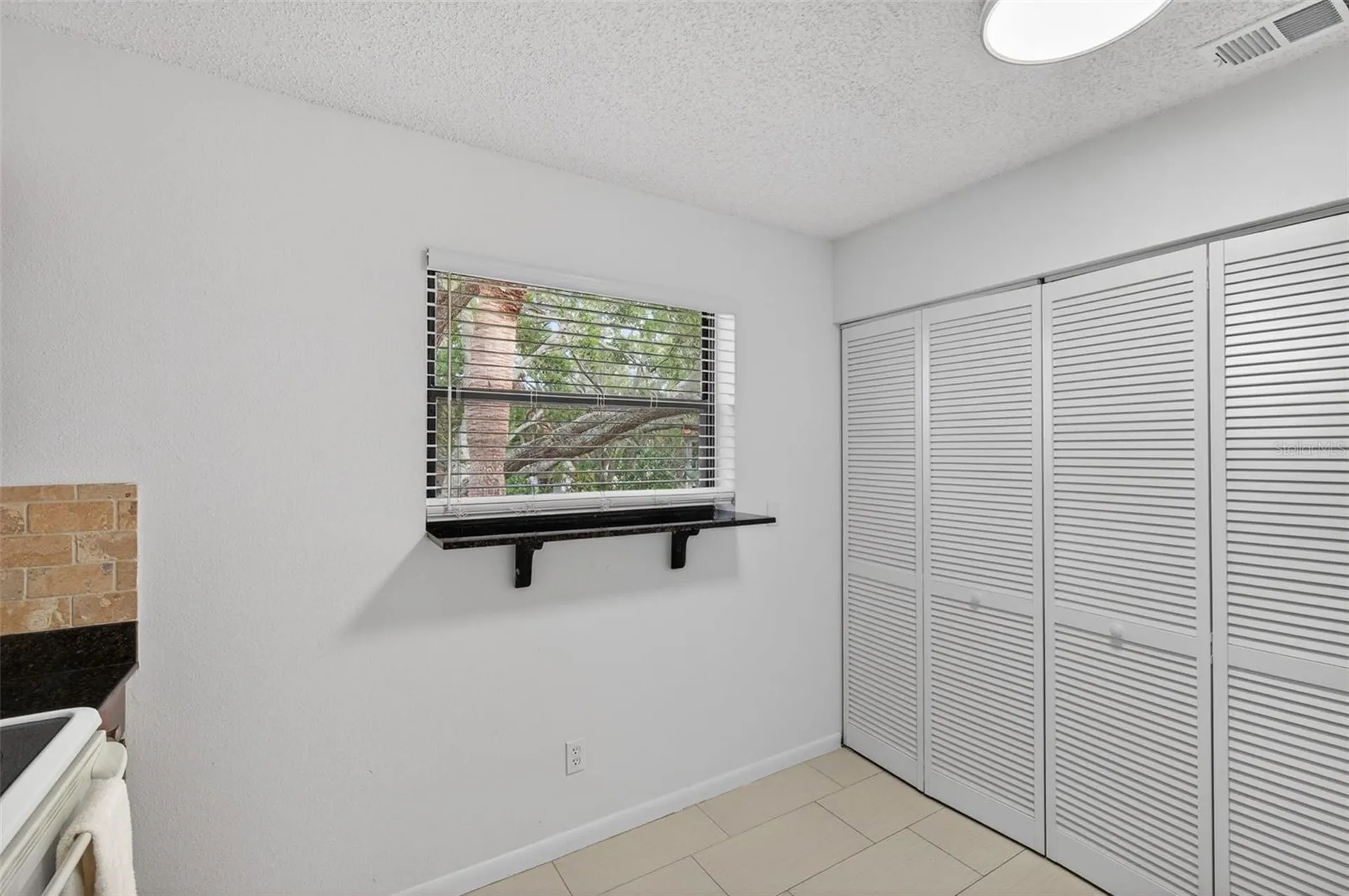 484 Santa Cruz Place NE St Petersburg FL 33703