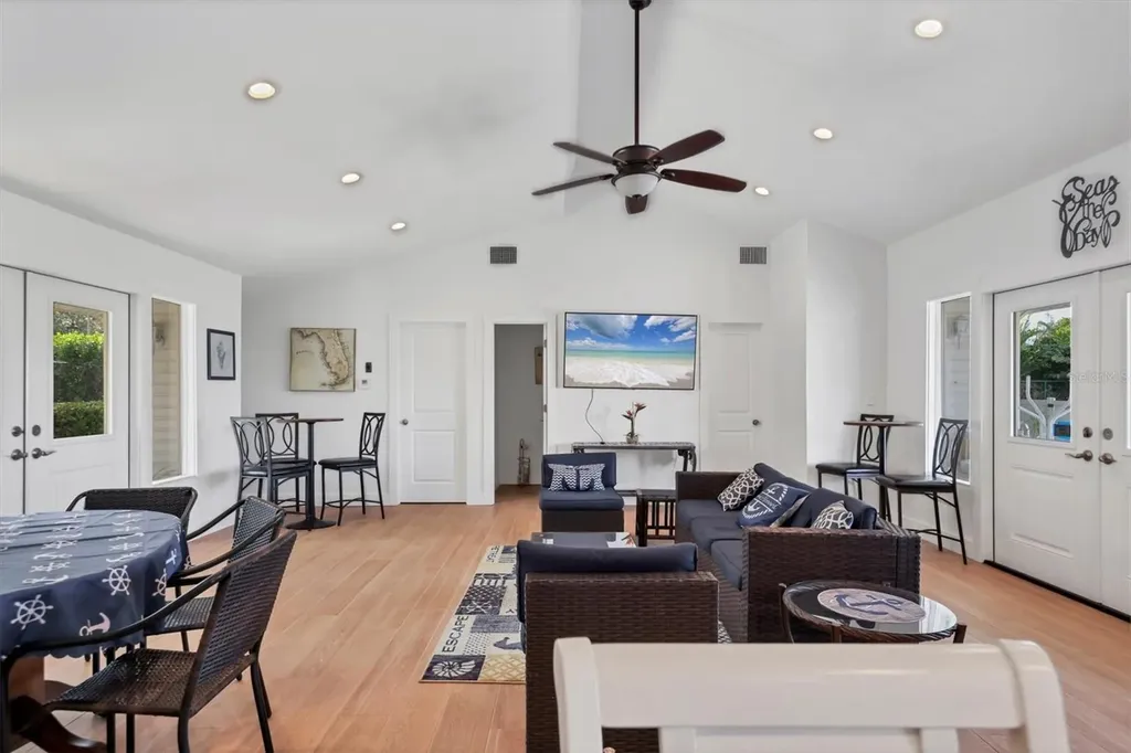 1714 69th Avenue W Bradenton FL 34207