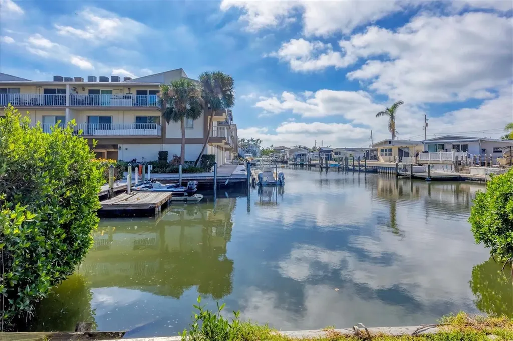 1714 69th Avenue W Bradenton FL 34207