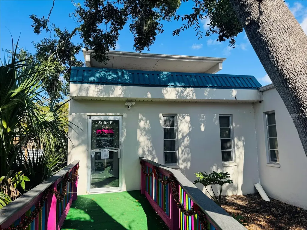 4509 Bee Ridge Road Sarasota FL 34233