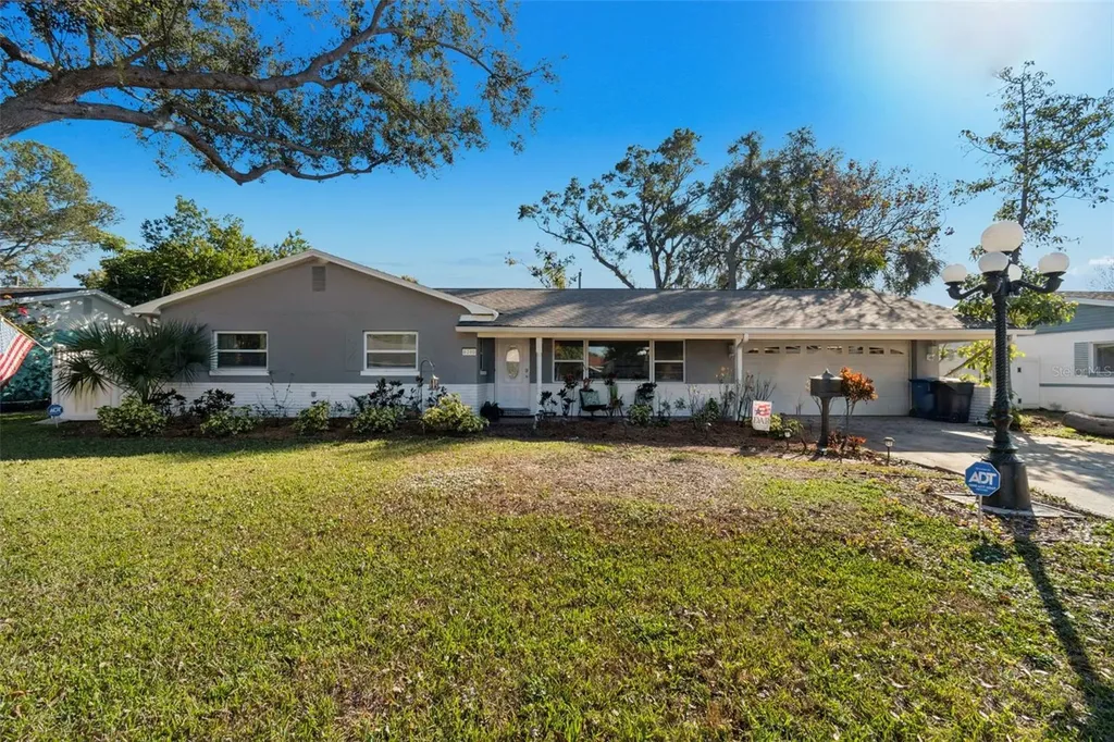 6260 23rd Terrace N St Petersburg FL 33710