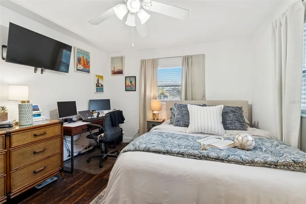 6260 23rd Terrace N St Petersburg FL 33710