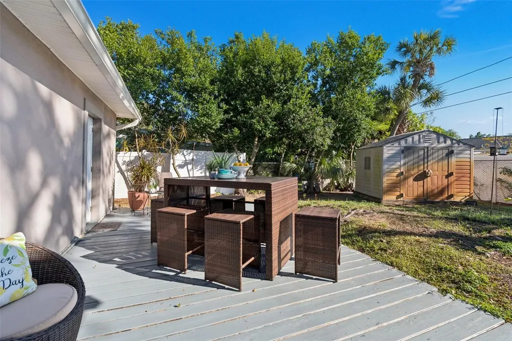 6260 23rd Terrace N St Petersburg FL 33710