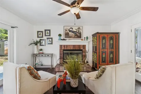 6260 23rd Terrace N St Petersburg FL 33710