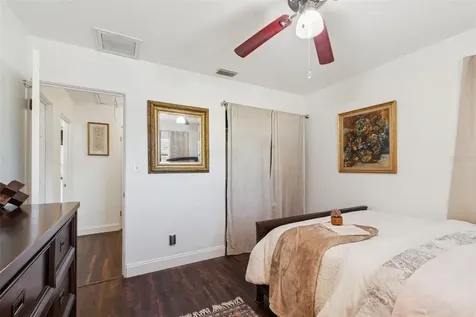 6260 23rd Terrace N St Petersburg FL 33710