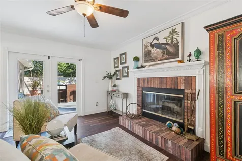 6260 23rd Terrace N St Petersburg FL 33710