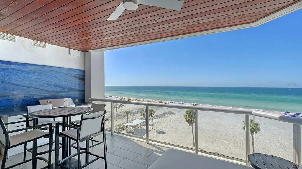 1035 Seaside Drive Sarasota FL 34242