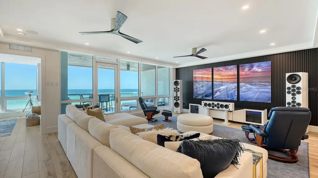 1035 Seaside Drive Sarasota FL 34242