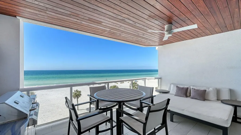 1035 Seaside Drive Sarasota FL 34242