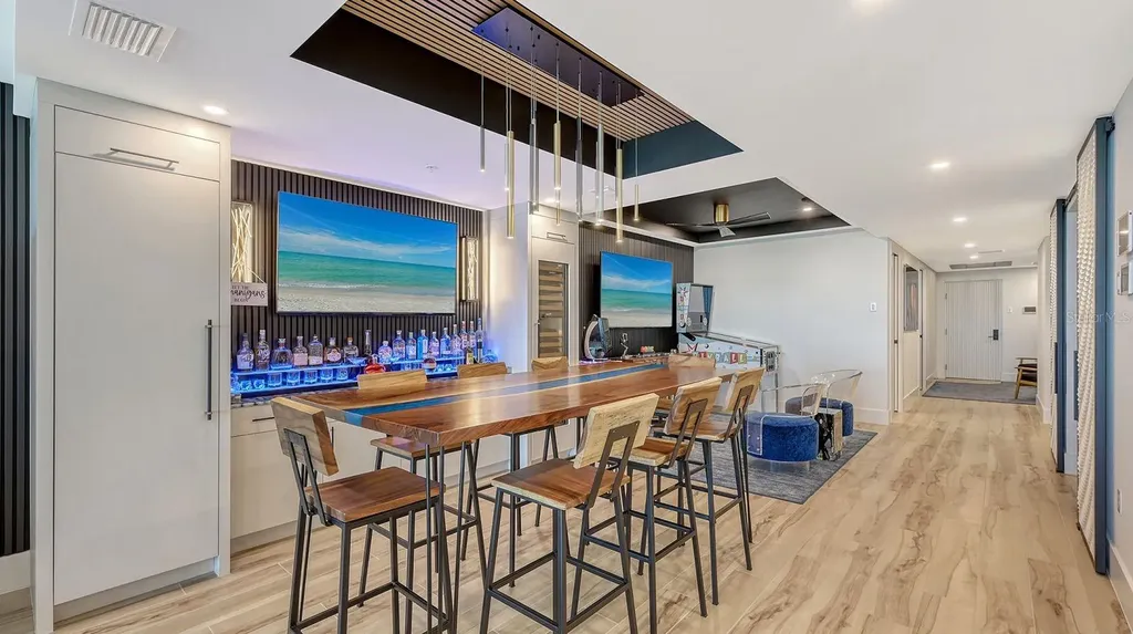 1035 Seaside Drive Sarasota FL 34242