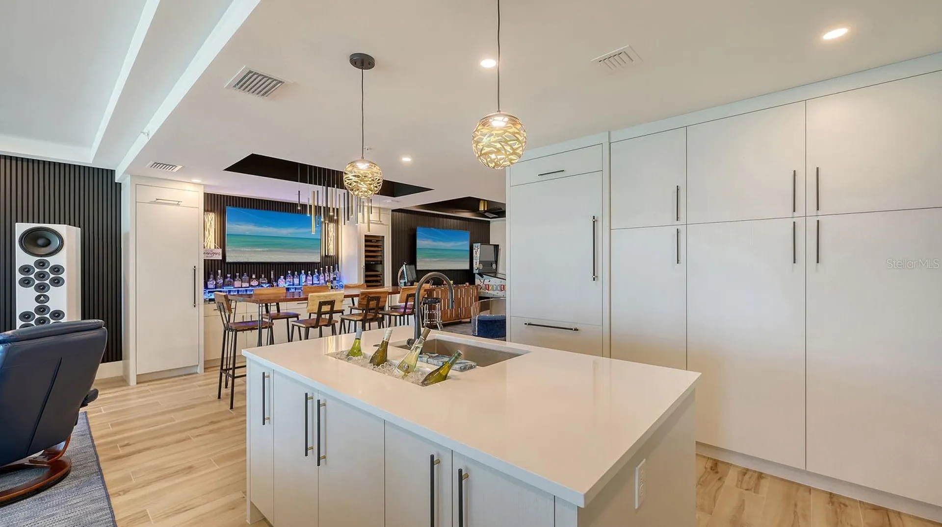 1035 Seaside Drive Sarasota FL 34242