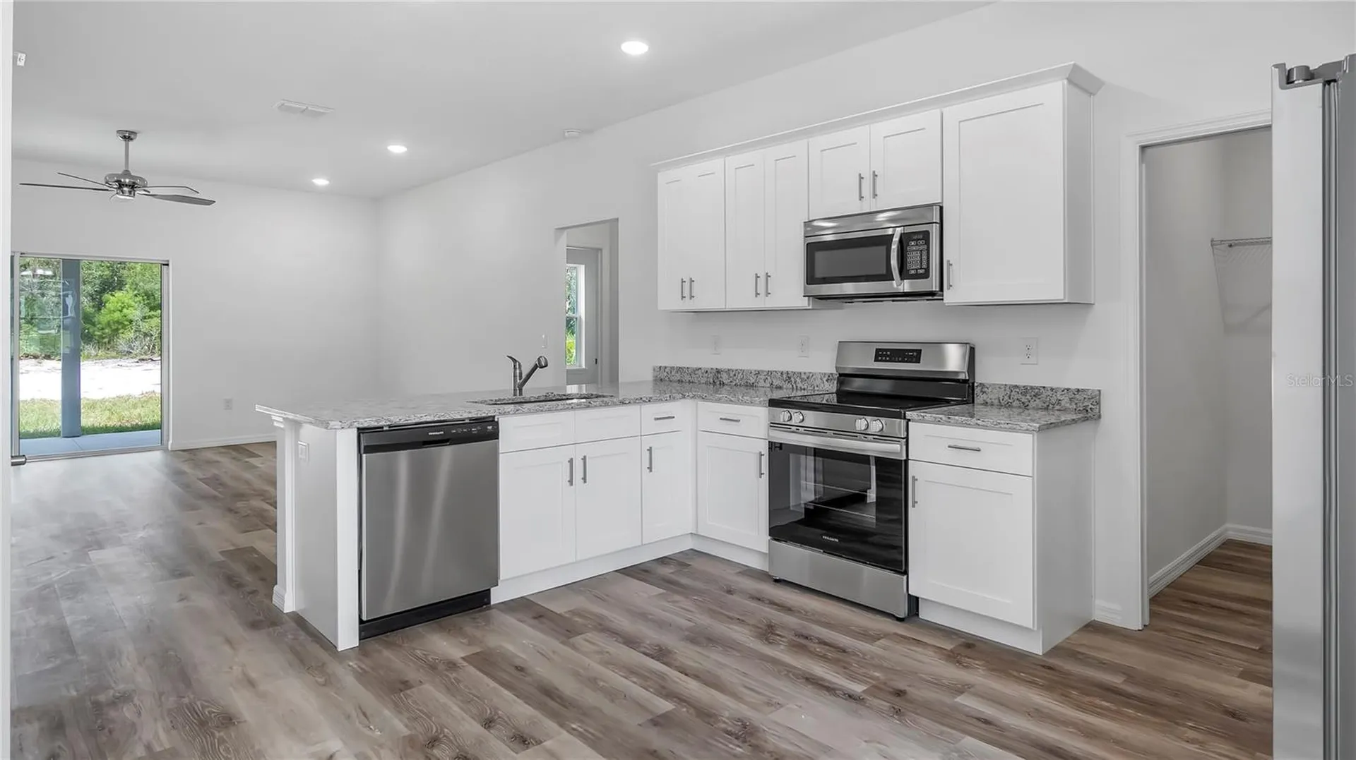 40415 W Eighth Avenue Umatilla FL 32784