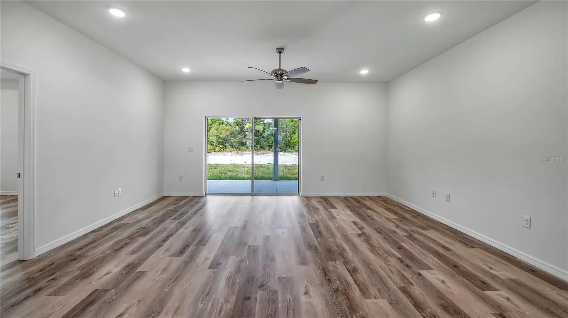 40415 W Eighth Avenue Umatilla FL 32784