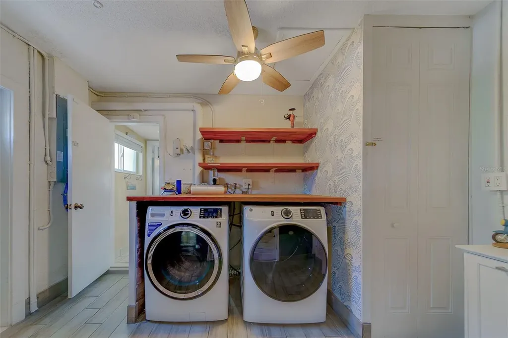 11146 51st Avenue N St Petersburg FL 33708