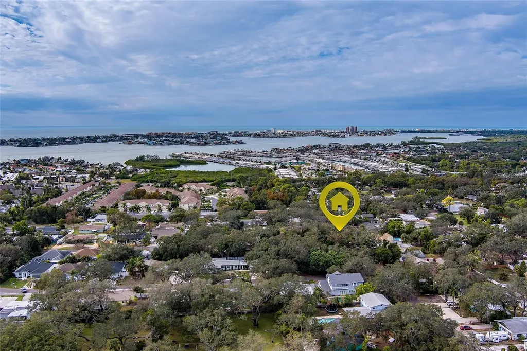 11146 51st Avenue N St Petersburg FL 33708