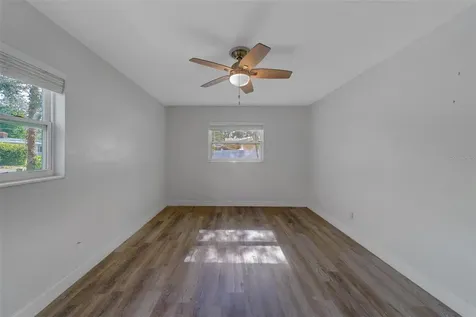 11146 51st Avenue N St Petersburg FL 33708