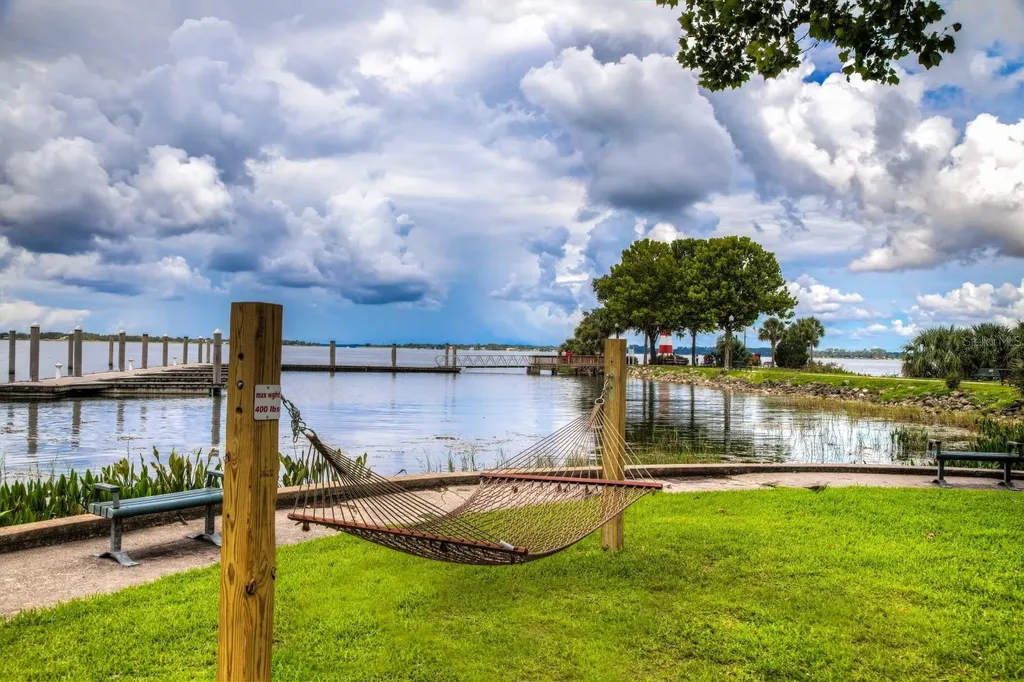 936 N Baker Street Mount Dora FL 32757