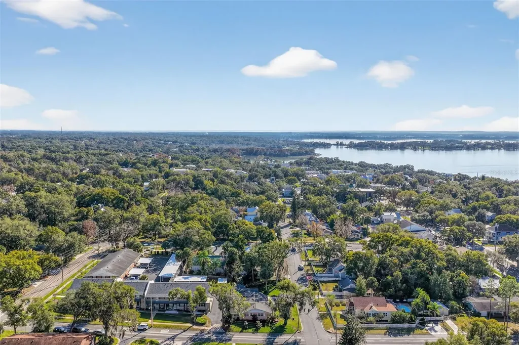 936 N Baker Street Mount Dora FL 32757