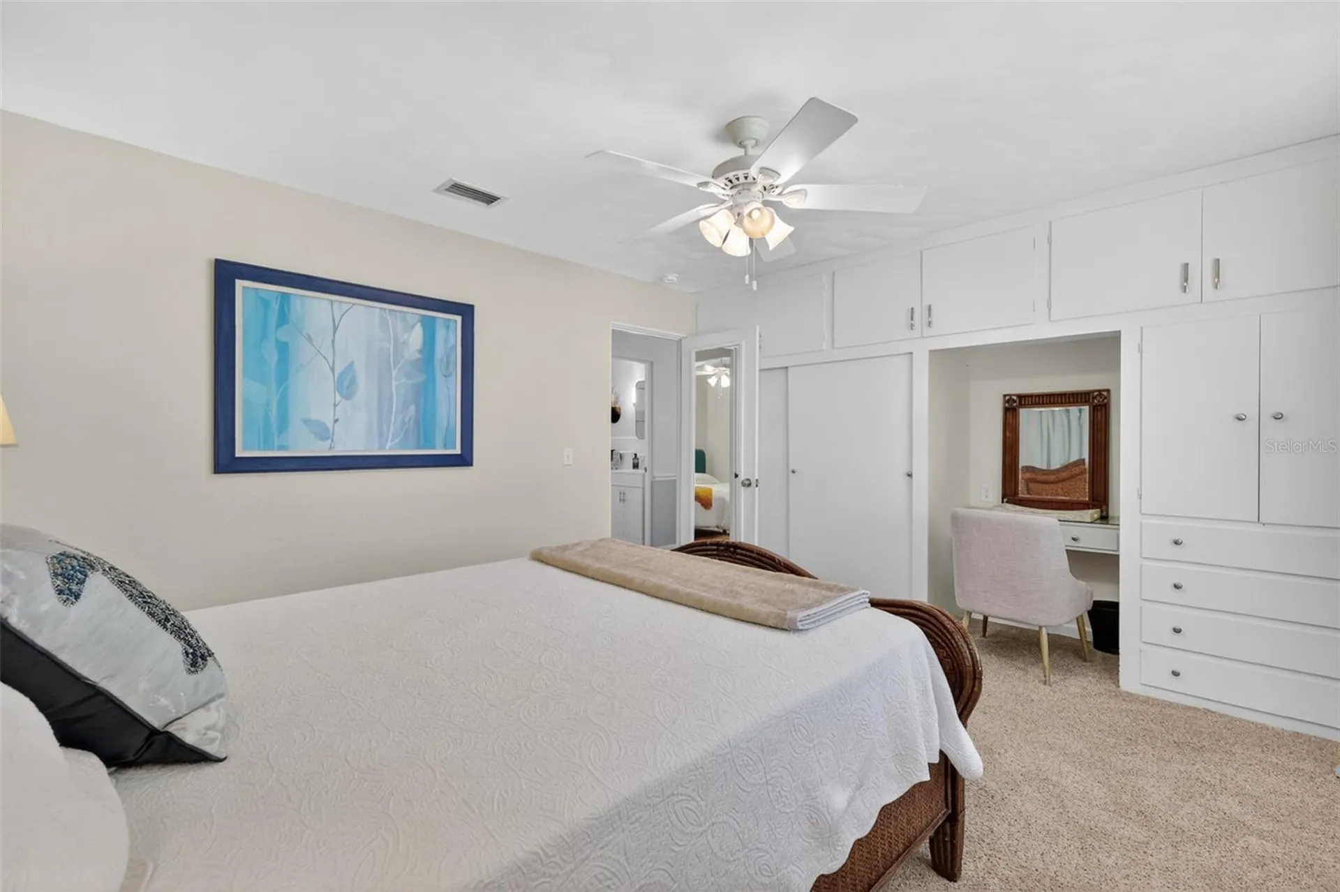 936 N Baker Street Mount Dora FL 32757