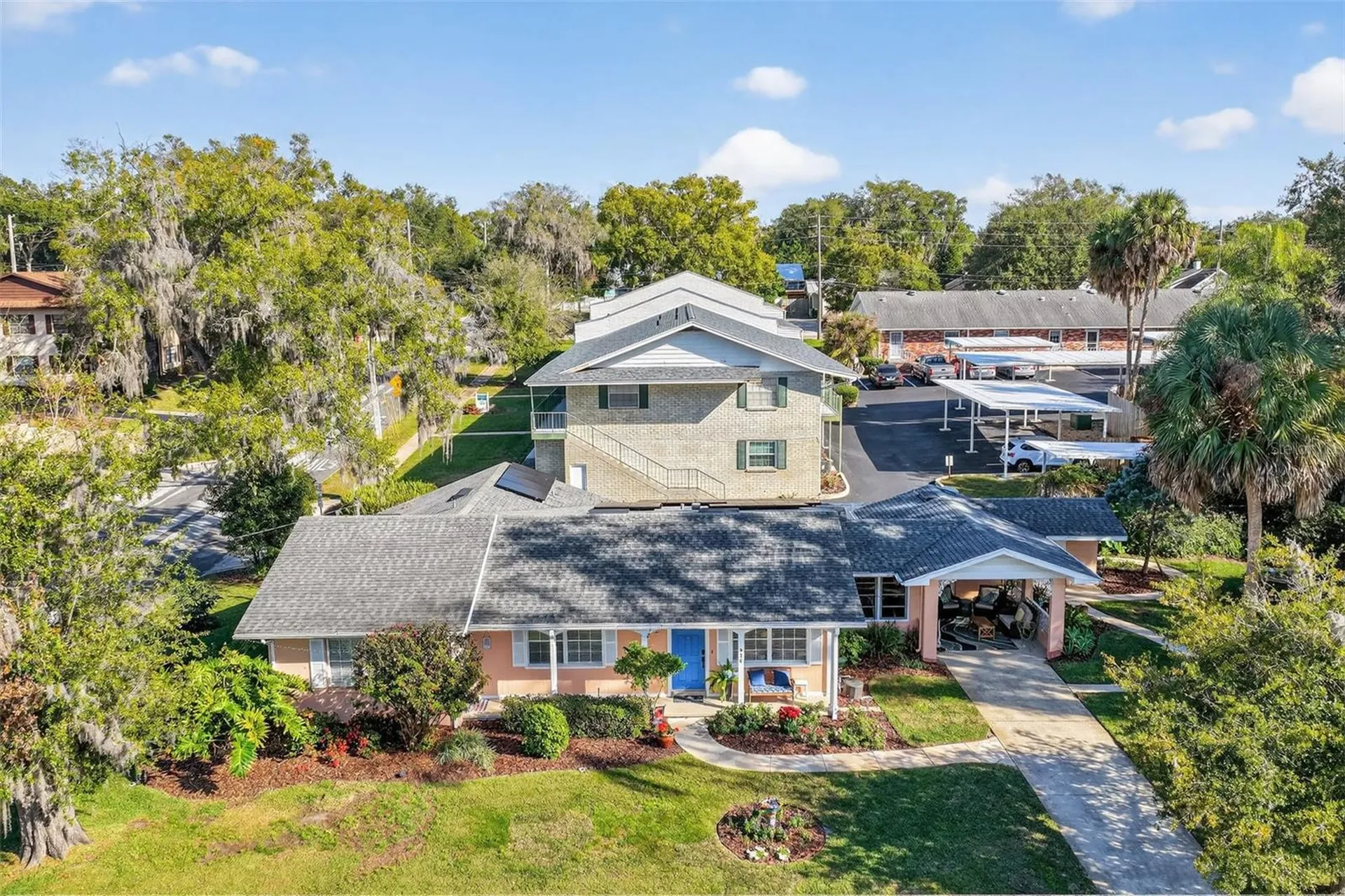 936 N Baker Street Mount Dora FL 32757