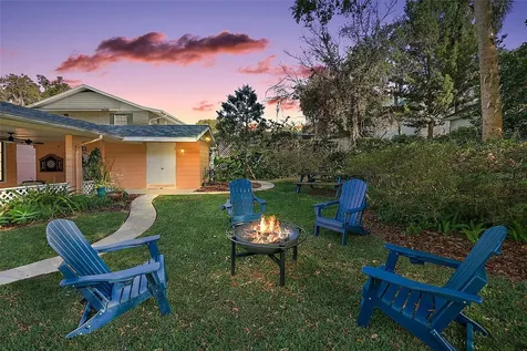 936 N Baker Street Mount Dora FL 32757