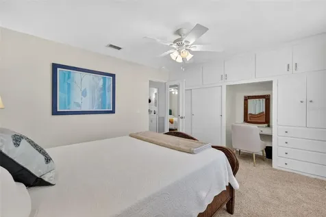 936 N Baker Street Mount Dora FL 32757