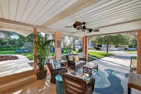 936 N Baker Street Mount Dora FL 32757