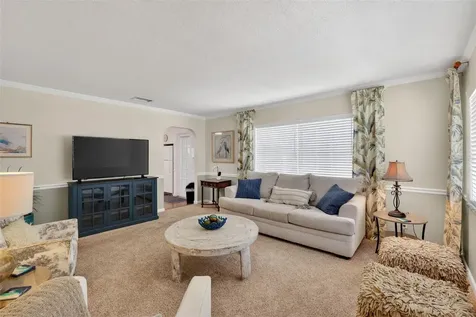 936 N Baker Street Mount Dora FL 32757