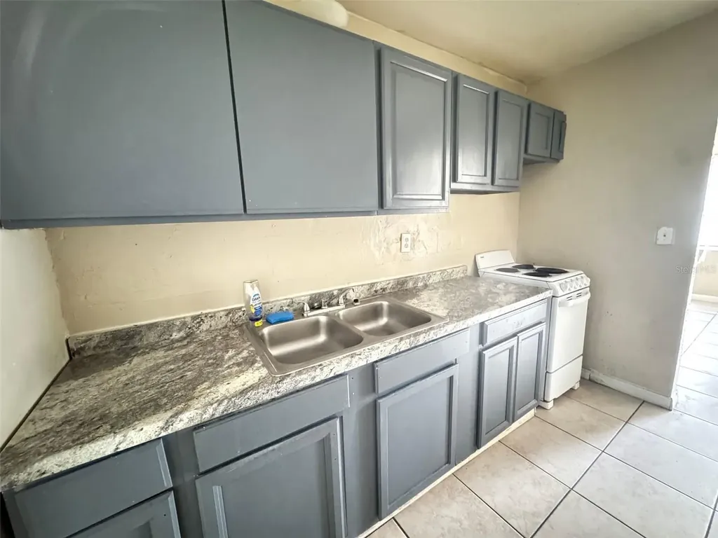 1209 Carlsbad Place Orlando FL 32808