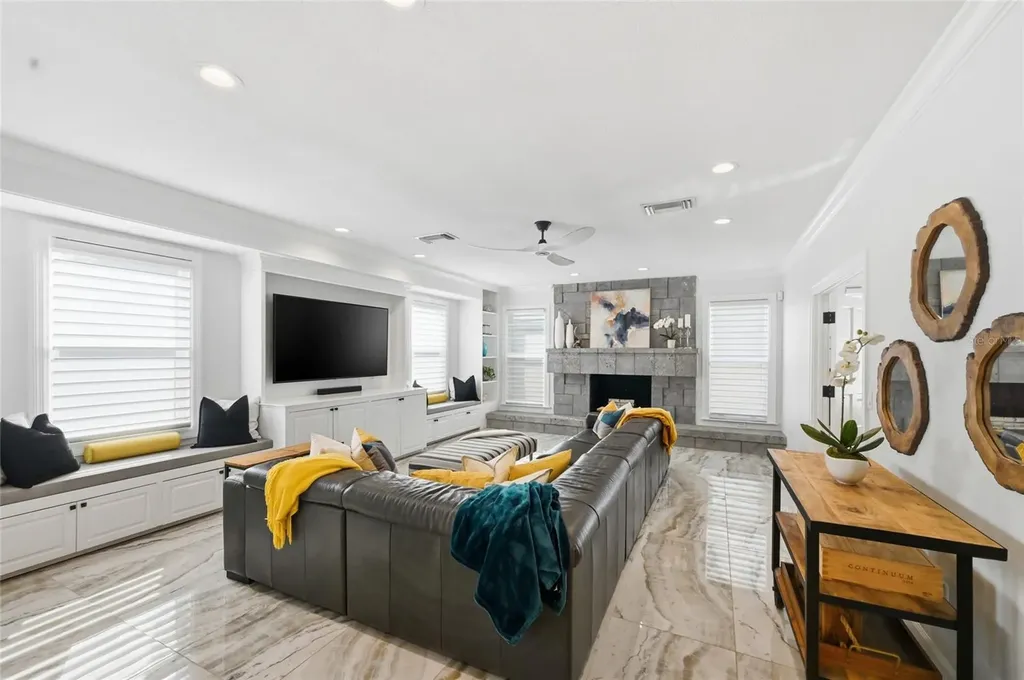 1307 Riverview Circle Bradenton FL 34209