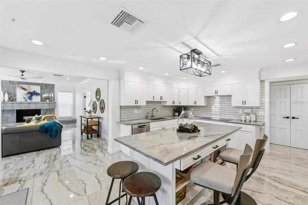 1307 Riverview Circle Bradenton FL 34209