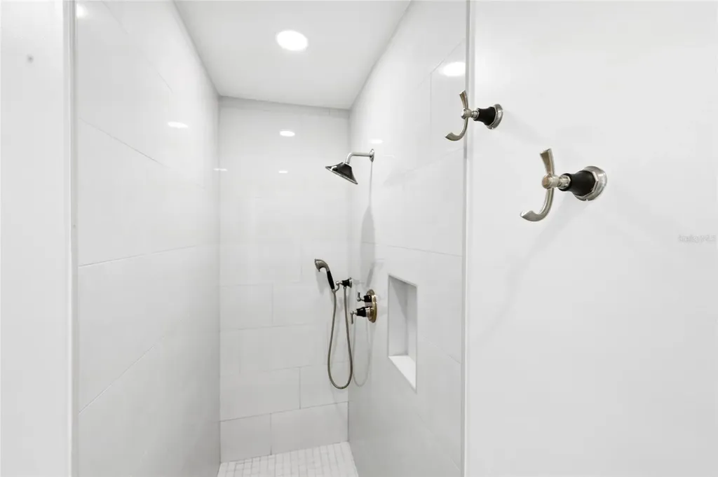 1307 Riverview Circle Bradenton FL 34209