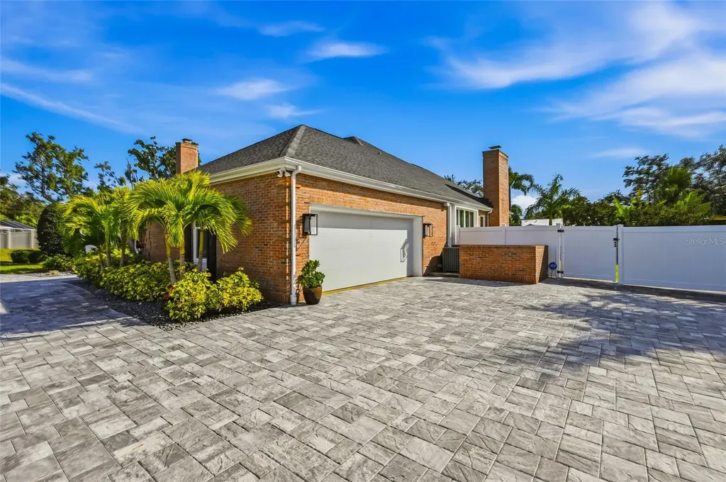 1307 Riverview Circle Bradenton FL 34209