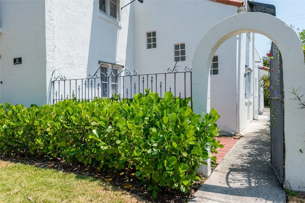 53 Albemarle Avenue Tampa FL 33606