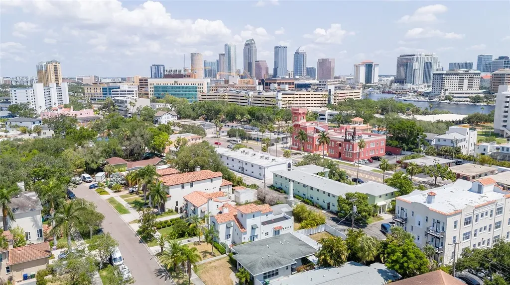 53 Albemarle Avenue Tampa FL 33606