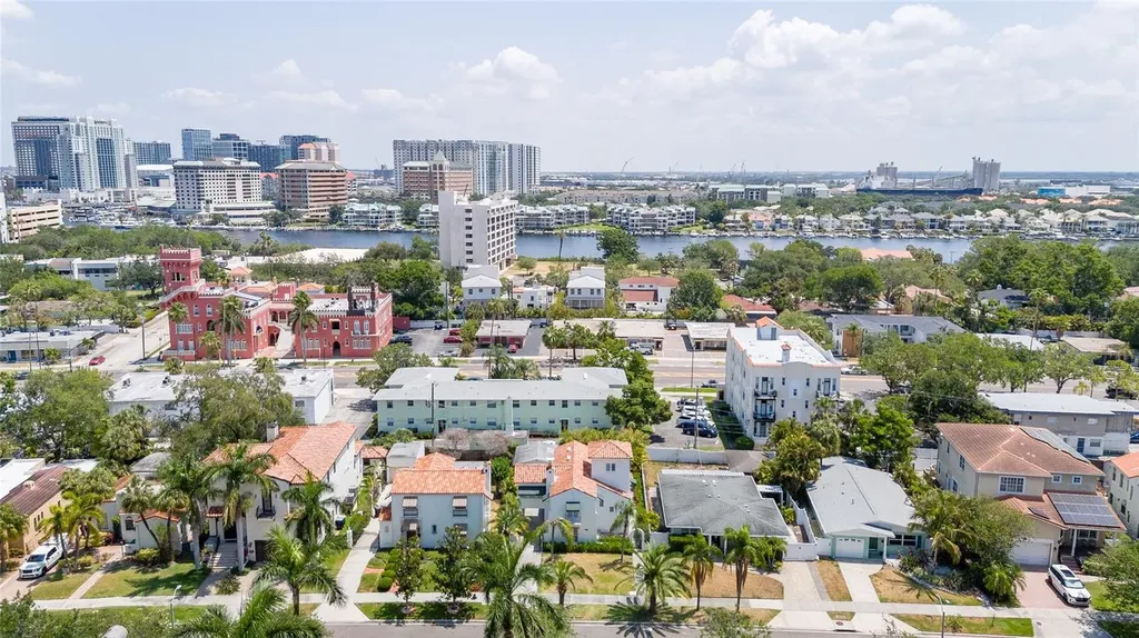 53 Albemarle Avenue Tampa FL 33606